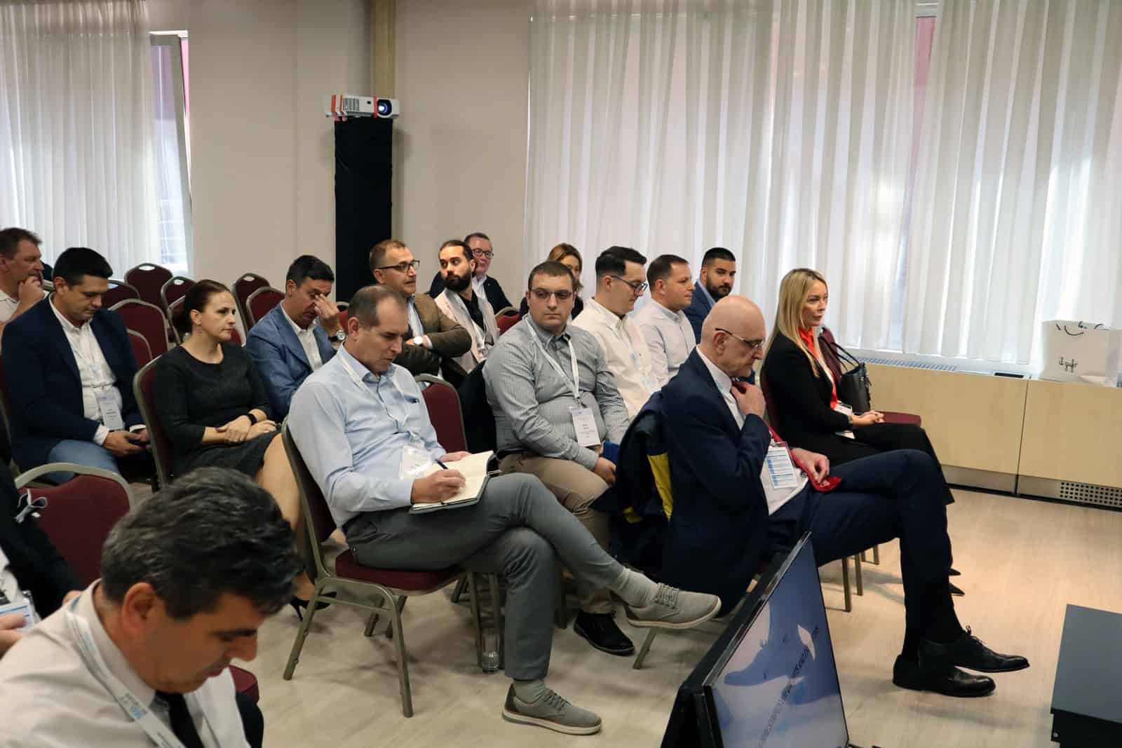 simpozijum o liftovima i pokretnim stepenicama-12